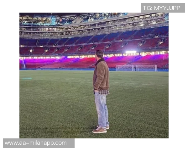 梅西在社交媒体分享照片宣布前往阿根廷国家队报到的喜悦心情