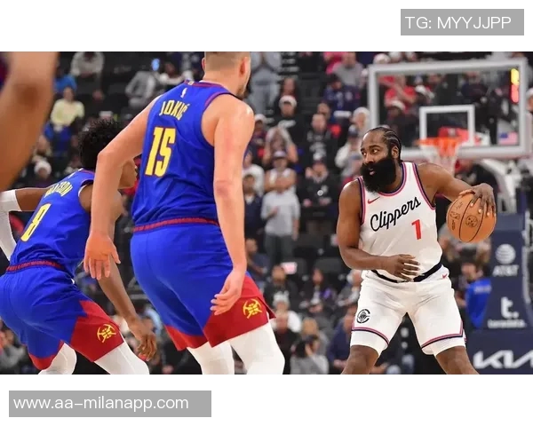 快船半场小幅领先广州小卡三分火力全开哈登助攻频频奥拉迪波表现抢眼